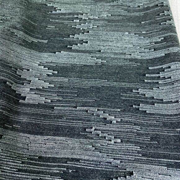 Brooks Running Greenlight Gray Print Running Capri Leggings Women's size L Large - Picture 9 of 15